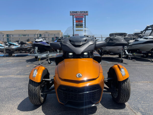 2024 Can-Am Spyder F3 Limited - Image 2