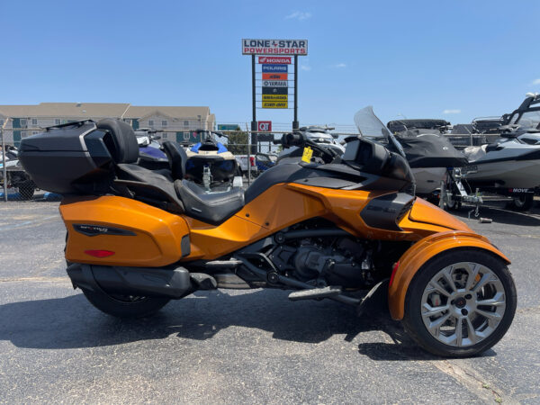 2024 Can-Am Spyder F3 Limited - Image 3