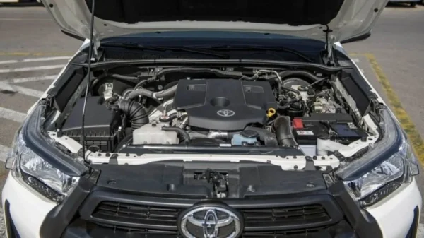 HILUX 2.4L MED OPTION P WINDO DIESEL