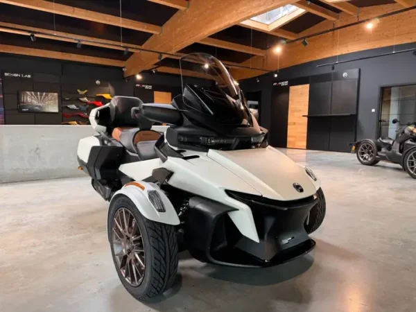 Can-Am Spyder RT ACE Sea to Sky 2024