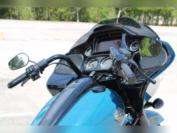 Used 2021 Harley-Davidson Touring Motorcycle - Image 10