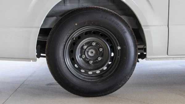 Toyota Hiace HIACE 2.7L MT PETROL OLD SHIP - Image 13