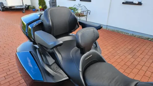 Can-Am Spyder RT - Image 13
