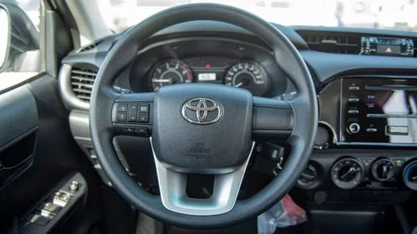 2023 Toyota Hilux 2.4L MED Option P Window Diesel - Image 15