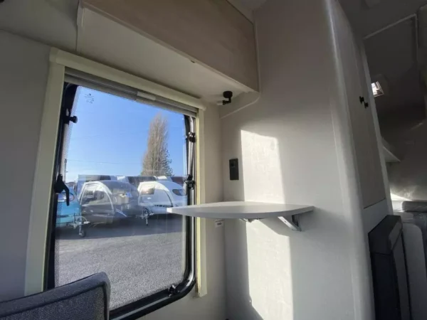 2025 XPLORE XC LITE 4 BERTH TOURING CARAVAN - BRAND NEW! - Image 17