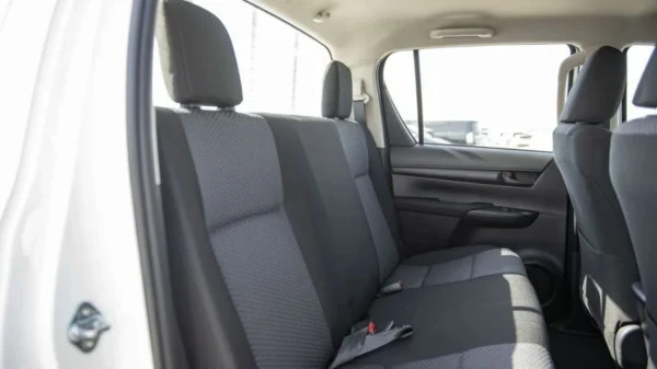 2023 Toyota Hilux 2.4L MED Option P Window Diesel - Image 19