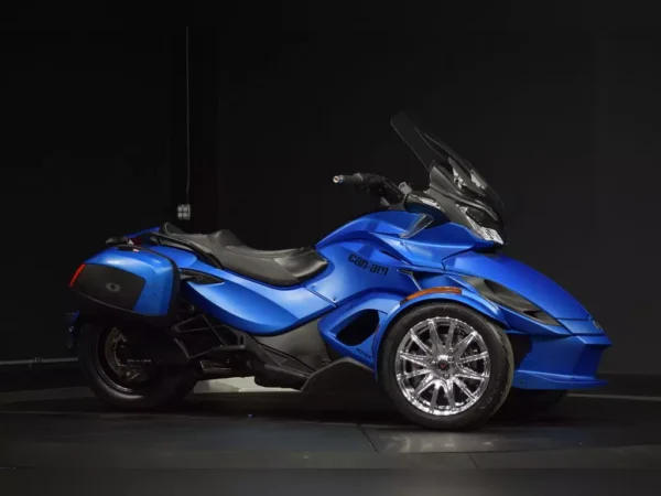used Spyder ST Limited 5 Speed Semi-Automatic (SE5) For Sale - Image 3