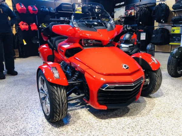 2022 Can-Am Spyder F3 Limited Chrome - Image 2