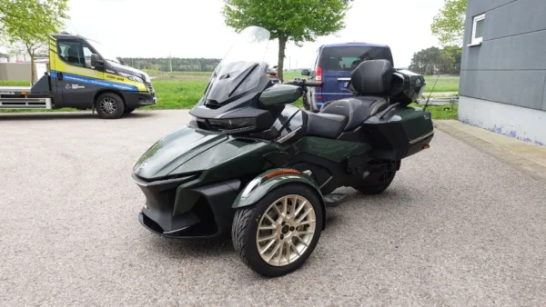 2023 Can-Am Spyder RT LTD Sea-to-Sky - Image 4