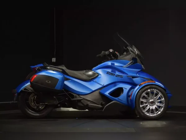 used Spyder ST Limited 5 Speed Semi-Automatic (SE5) For Sale - Image 4