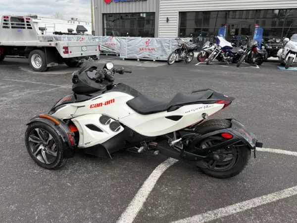 Used 2014 Can-Am Spyder RS-S SE5 - Image 4