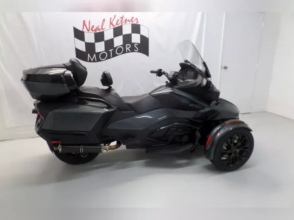 2021 Can-Am Spyder RT Limited Dark - Image 3