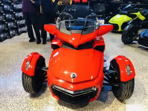2022 Can-Am Spyder F3 Limited Chrome - Image 3
