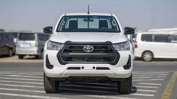 2023 Toyota Hilux 2.4L MED Option P Window Diesel - Image 4