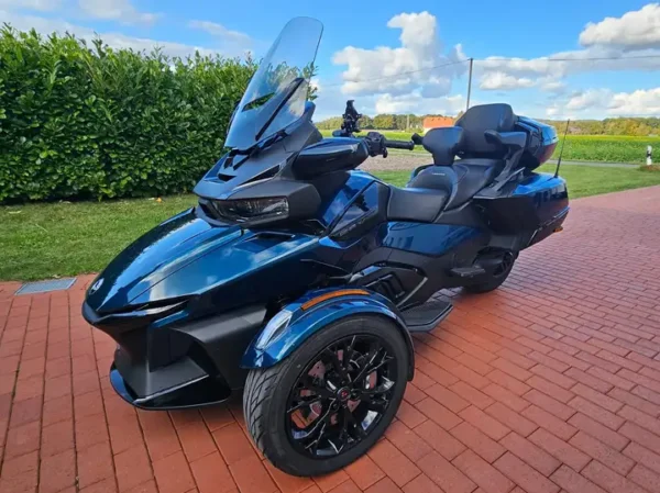 Can-Am Spyder RT - Image 5