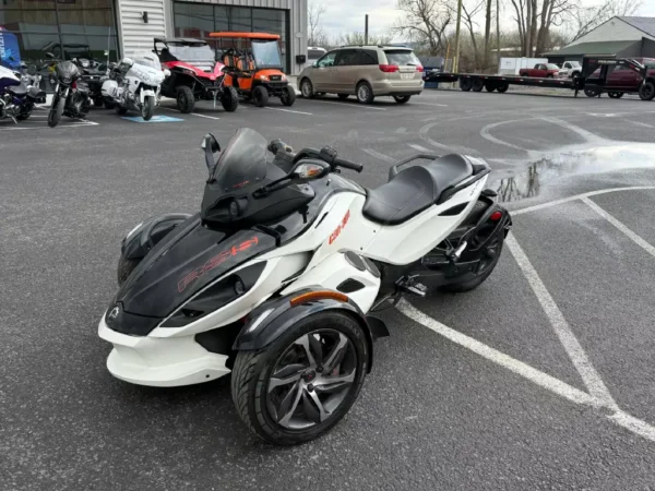 Used 2014 Can-Am Spyder RS-S SE5 - Image 6