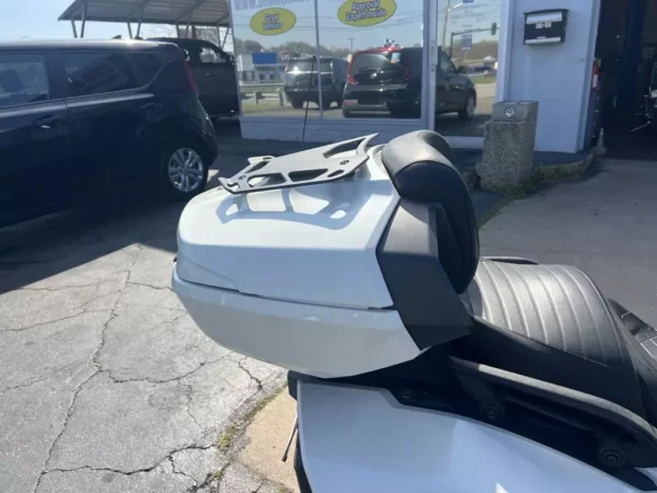 2017 Can-Am Spyder F3 Limited Used - Image 5