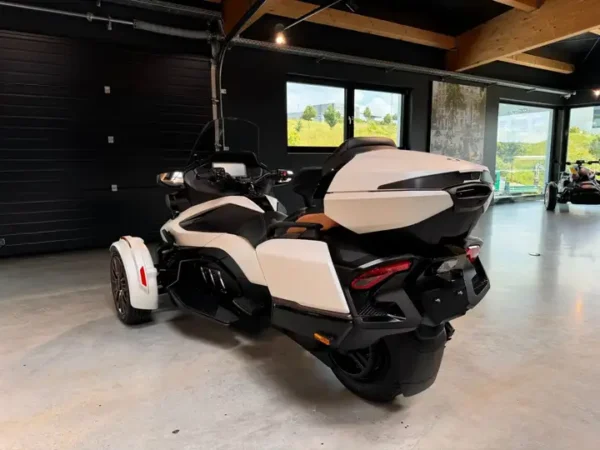 Can-Am Spyder RT ACE Sea to Sky 2024 - Image 5