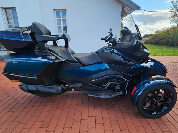 Can-Am Spyder RT - Image 6