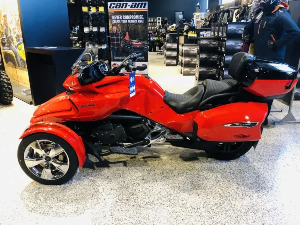 2022 Can-Am Spyder F3 Limited Chrome - Image 5