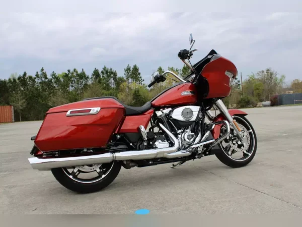 Used 2024 Harley-Davidson Touring Motorcycle - Image 6