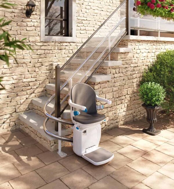 Handicare 4000 Curved Stairlift. - Image 6