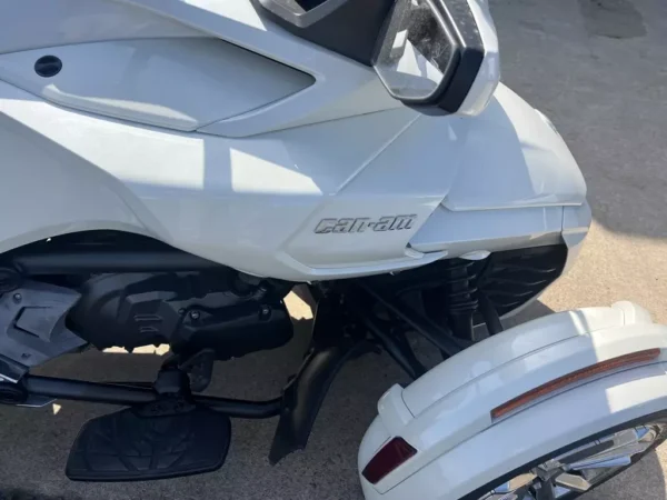 2017 Can-Am Spyder F3 Limited Used - Image 6