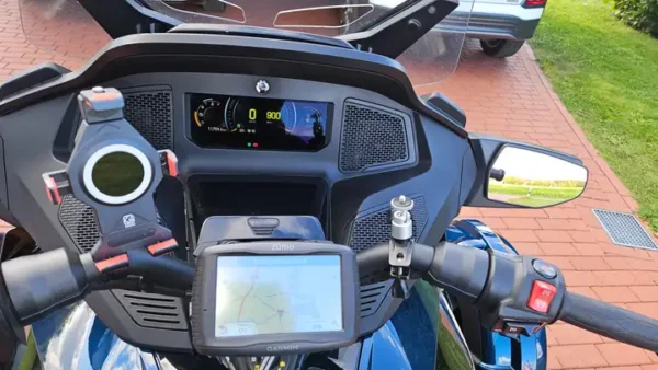 Can-Am Spyder RT - Image 7