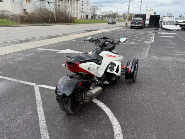 Used 2014 Can-Am Spyder RS-S SE5 - Image 7