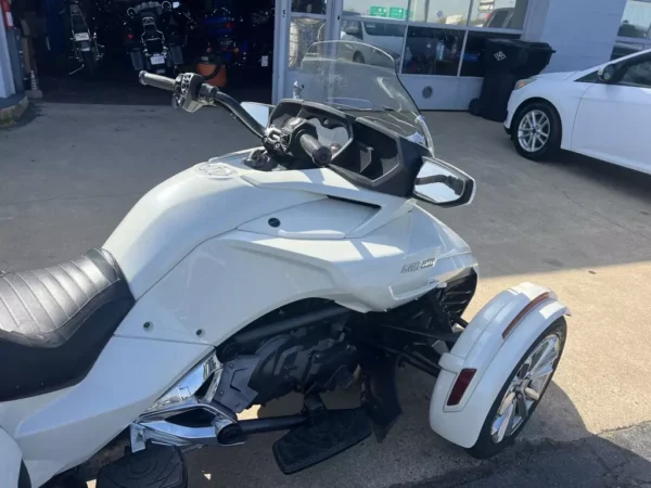 2017 Can-Am Spyder F3 Limited Used - Image 7