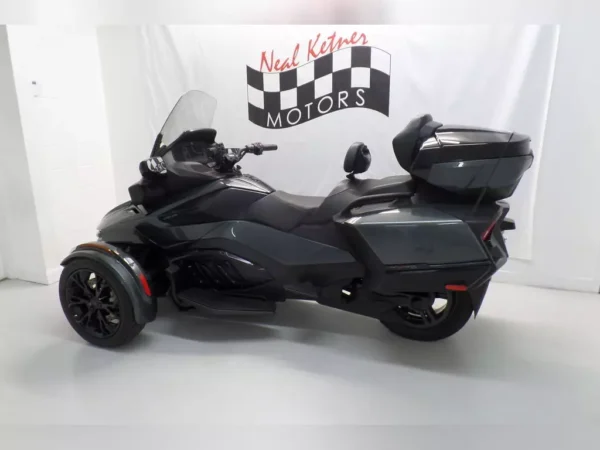 2021 Can-Am Spyder RT Limited Dark - Image 8