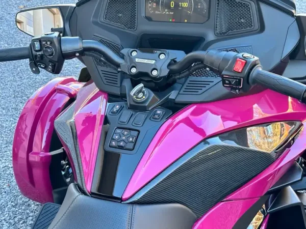 Can-Am Spyder RT Exklusive Edition 2024 - Image 7