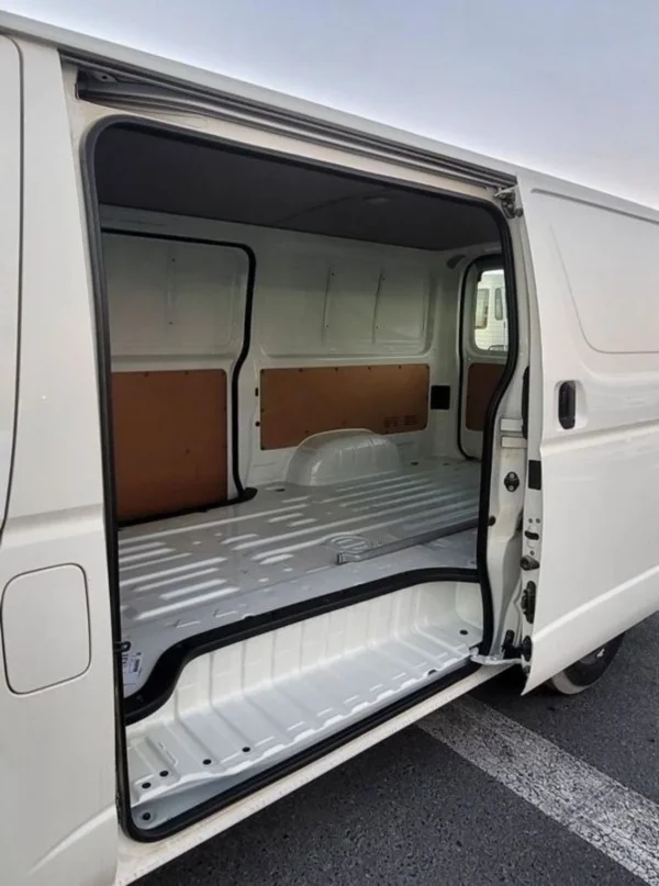 Toyota Hiace Toyota Hiace Cargo 2.7L Petrol 2023 - Image 9