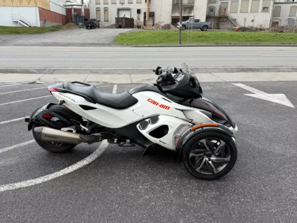 Used 2014 Can-Am Spyder RS-S SE5 - Image 10