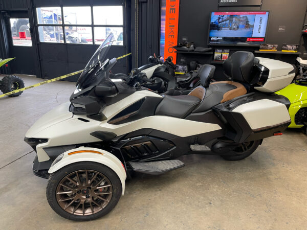 New 2024 Can-Am Spyder RT Sea-to-Sky - Image 2
