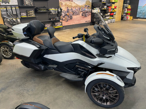New 2024 Can-Am Spyder RT Sea-to-Sky - Image 4
