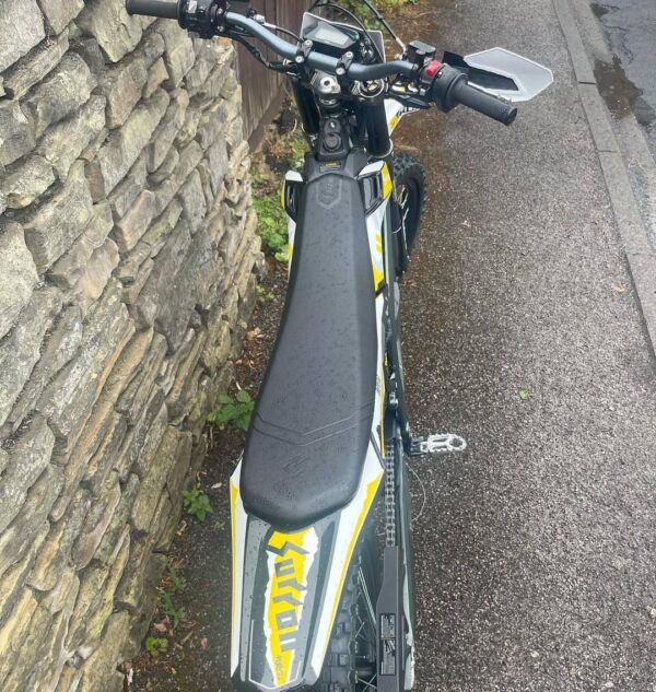 surron ULTRA BEE Bike - Image 5