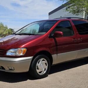 2001 Toyota Sienna XLE,